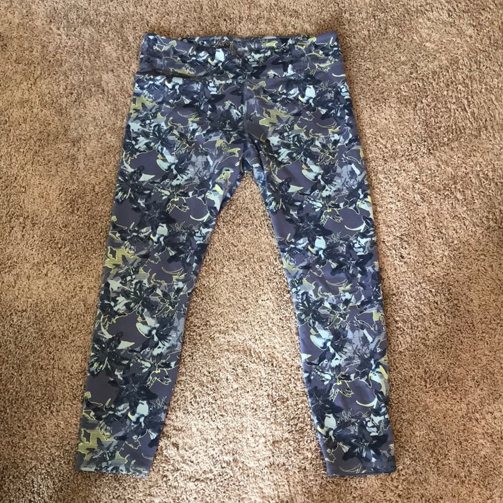 Fabletics workout pants - Size XL